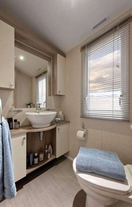 Lagooncombe Modern And Cosy Holiday Home Haverigg Εξωτερικό φωτογραφία